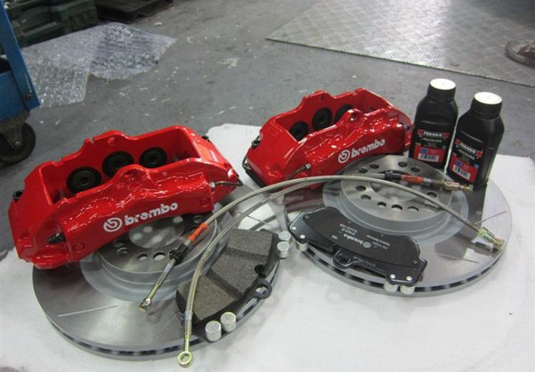 BREMBO款剎車(chē)套件實(shí)拍圖