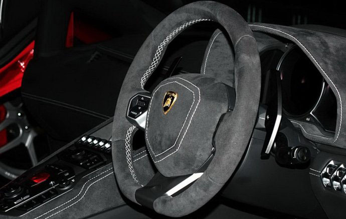 ??Kahn Design改裝升級(jí)蘭博基尼Aventador